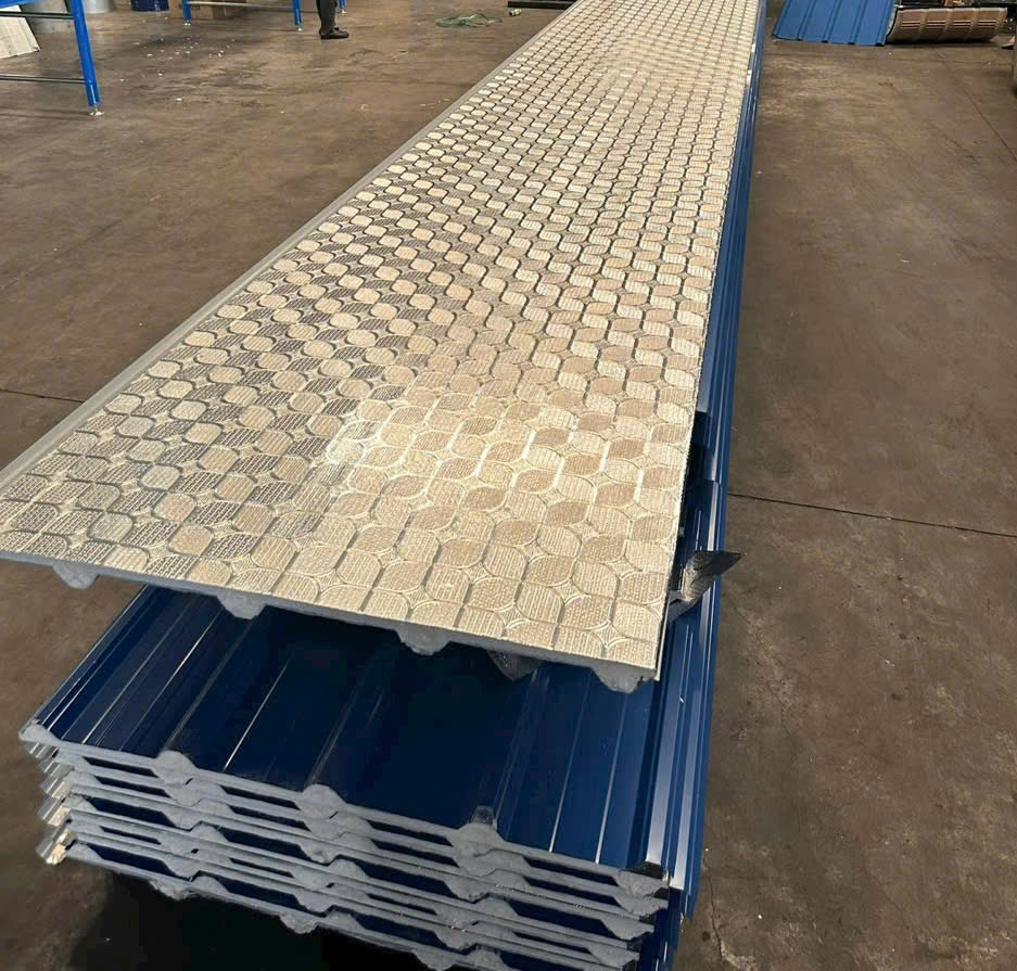 Tôn lạnh được sản xuất theo tiêu chuẩn hiện đại, đảm bảo chất lượng sản phẩm