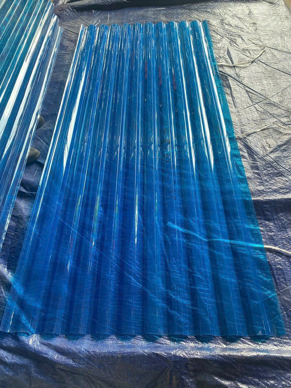 Tôn nhựa lấy sáng Polycarbonate