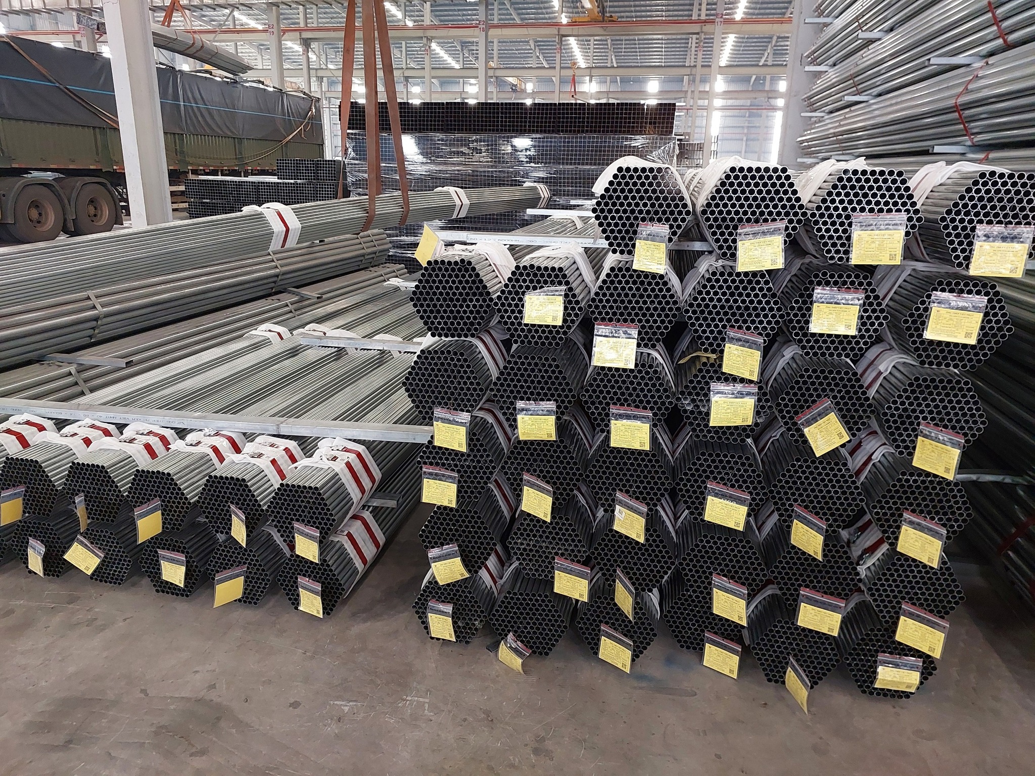 Thép hộp Việt Nhật 