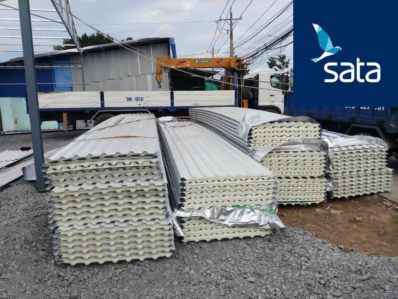 Ưu Điểm Vượt Trội Của Tôn Xốp Nam Kim