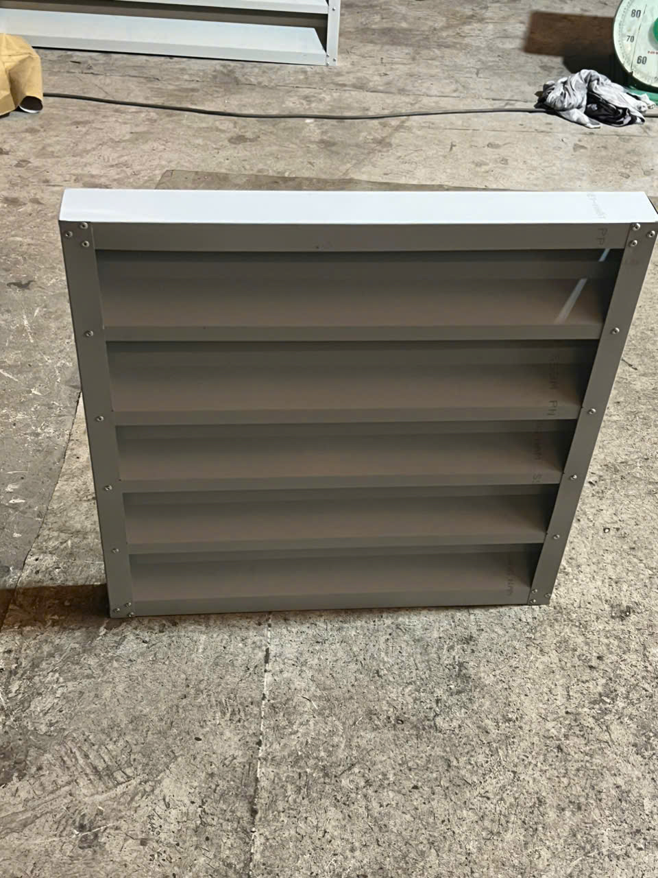 cứa chớp nhôm 3 cứa chớp nhôm