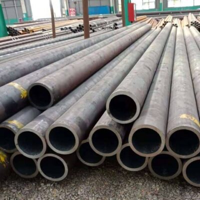 Thép ống hàn được sản xuất theo nhiều tiêu chuẩn khác nhau để phù hợp với từng ứng dụng