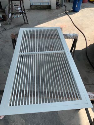 miệng gió ngoài trời không chỉ đóng vai trò là thiết bị lấy gió, thoát khí mà còn là giải pháp thẩm mỹ, an toàn và tiết kiệm năng lượng cho các công trình dân dụng