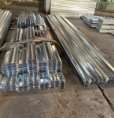 Tôn đổ sàn 1.15mm có trọng lượng nhẹ hơn so với sàn bê tông truyền thống