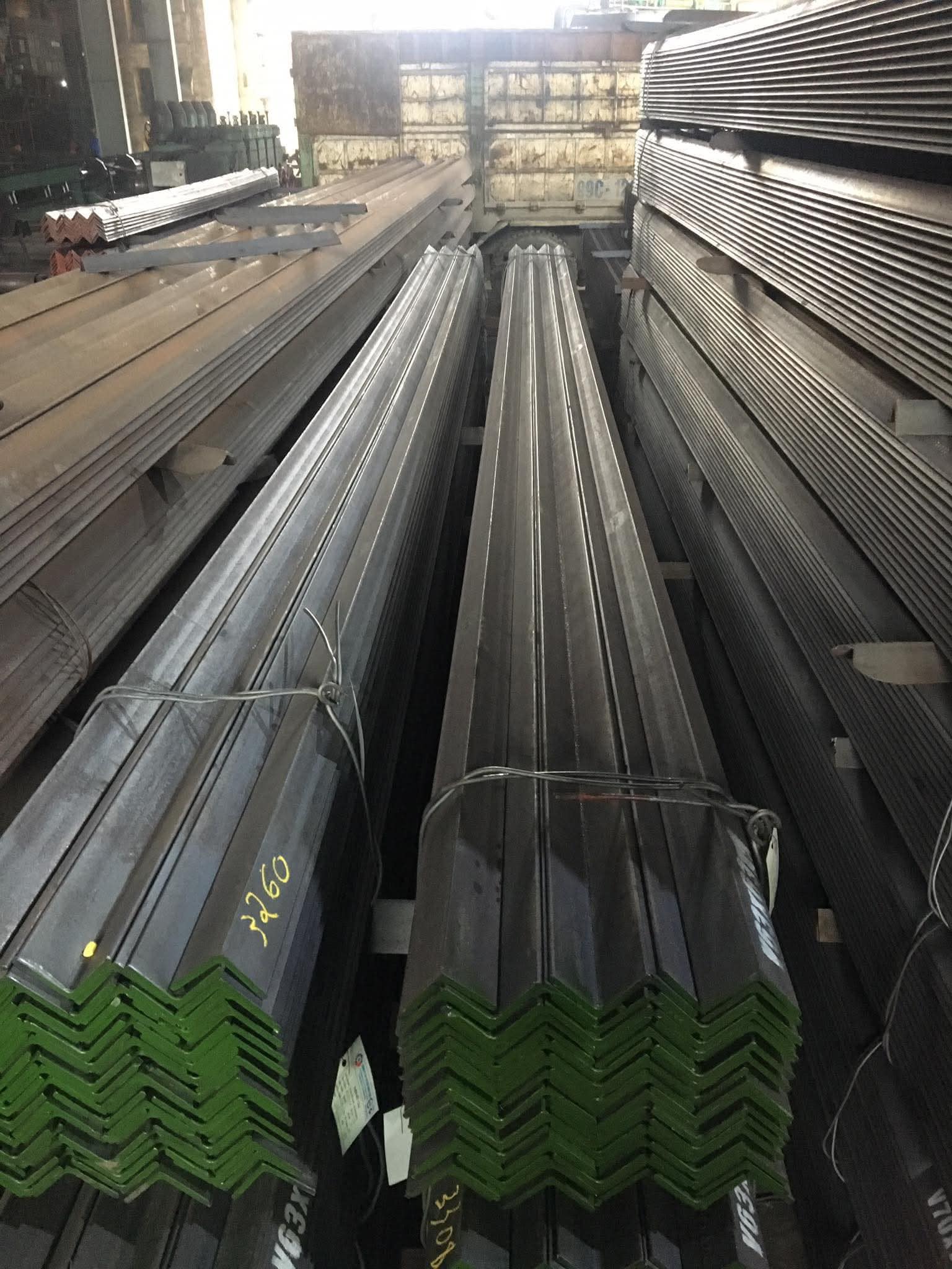 Sắt V4