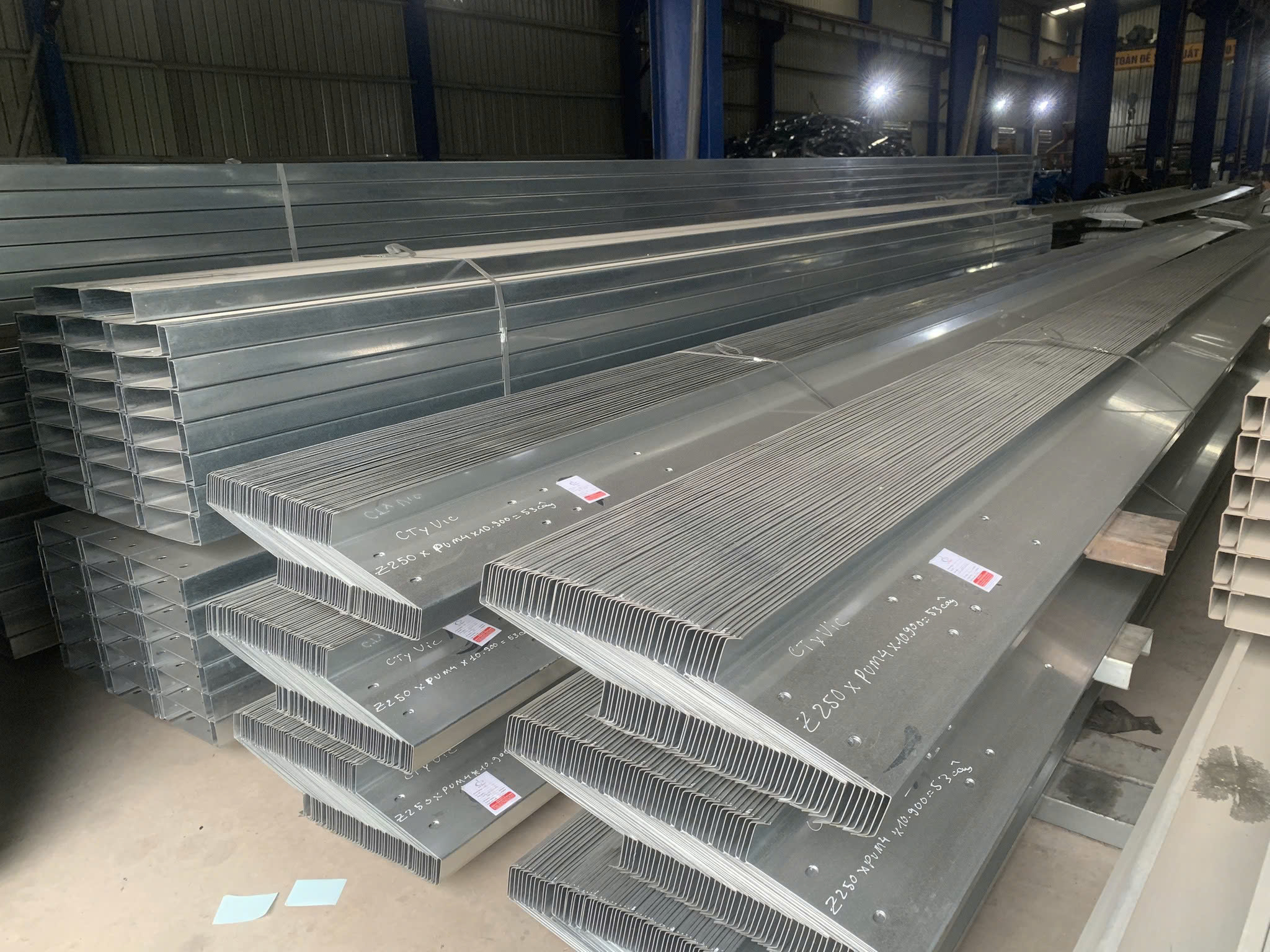 xà gồ Z xà gồ Z