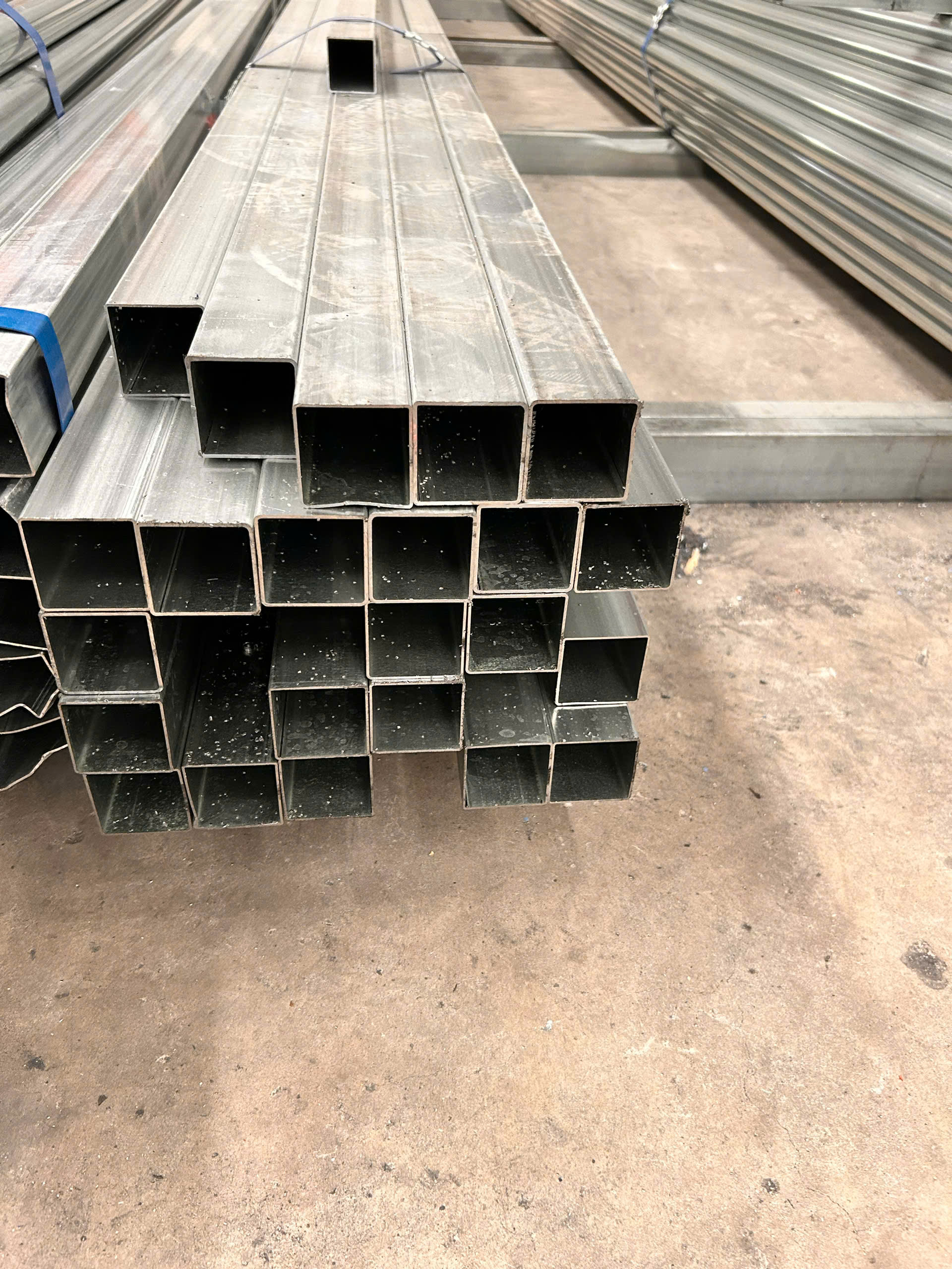 Thép Hộp Vuông Thép Hộp Vuông