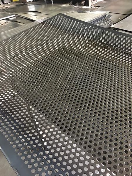 tôn đục lỗ 7 tôn đục lỗ