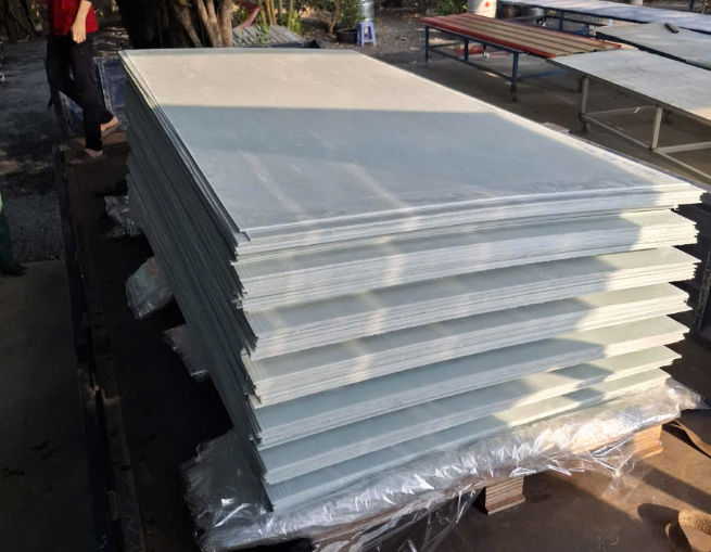 Tôn nhựa lấy sáng phẳng Tôn nhựa lấy sáng phẳng