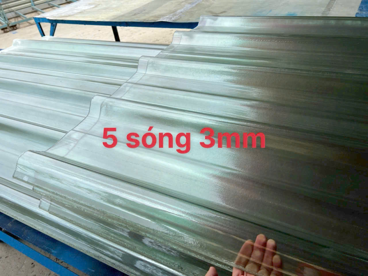 Tôn nhựa sợi thủy tinh Tôn nhựa sợi thủy tinh